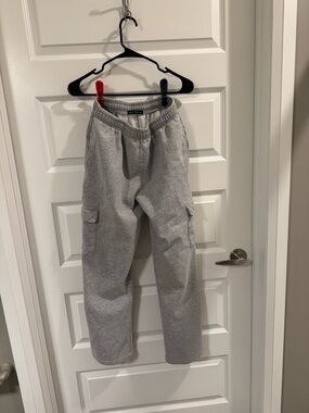 Brandy Melville Light Gray Wide Leg Cargo Sweatpants